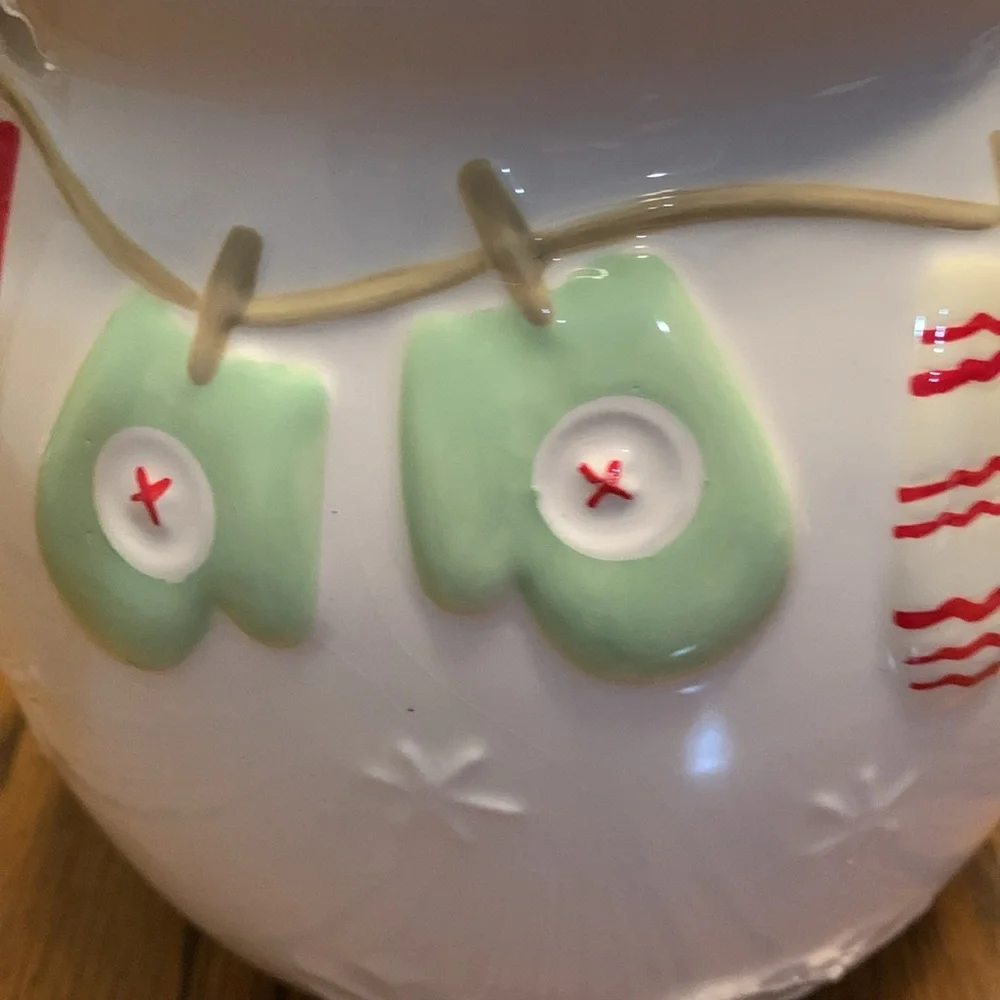 Hallmark 90's Mittens Cookie Jar. Vintage